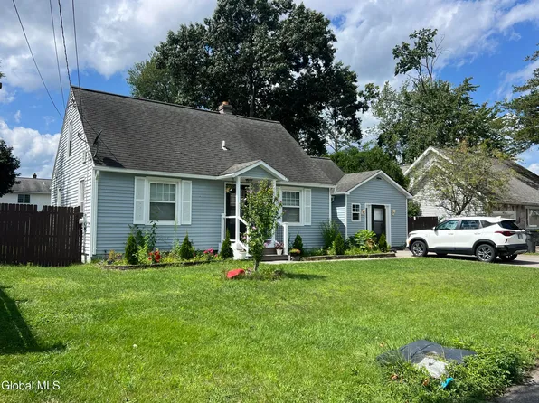 1384 Lawn Avenue, Schenectady, NY 12306