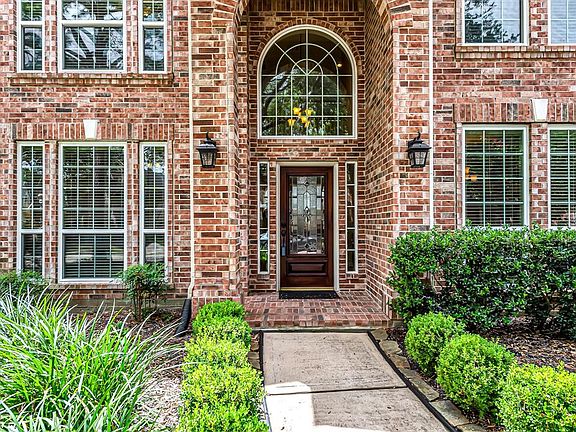 5th image of 22103 Glen Arden Ln