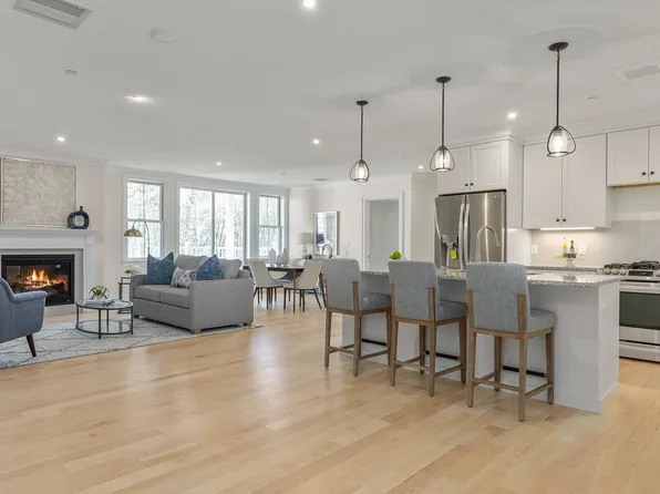 32 Willey Creek Road #403, Exeter, NH 03833