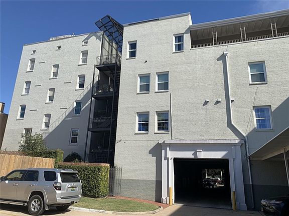 4th image of 1436 Jackson Ave #1B