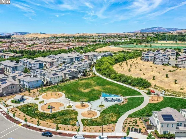 2833 Stringham Way, Dublin, CA 94568