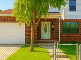 46 Polk St, Riverside, NJ 08075