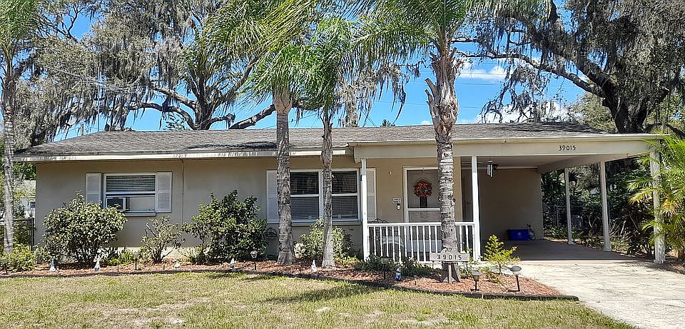 1st image of 39015 Manor Dr