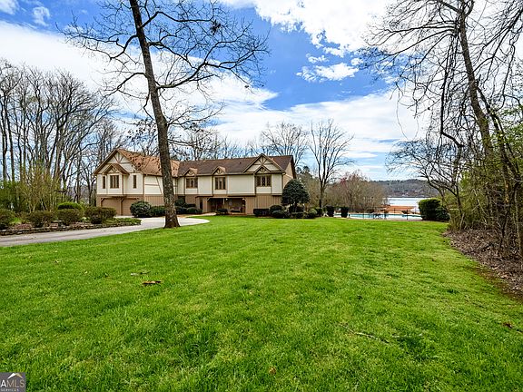 4th image of 3421 Chestatee Rd