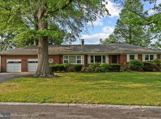 29 E Glenn Rd, Hershey, PA 17033