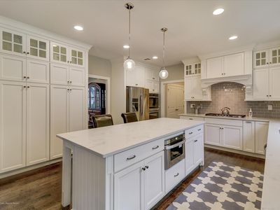 25 Phipps Pl, Tinton Falls, NJ, 07724