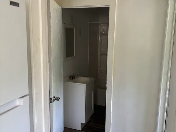309 E 3rd St, Avondale, PA 19311