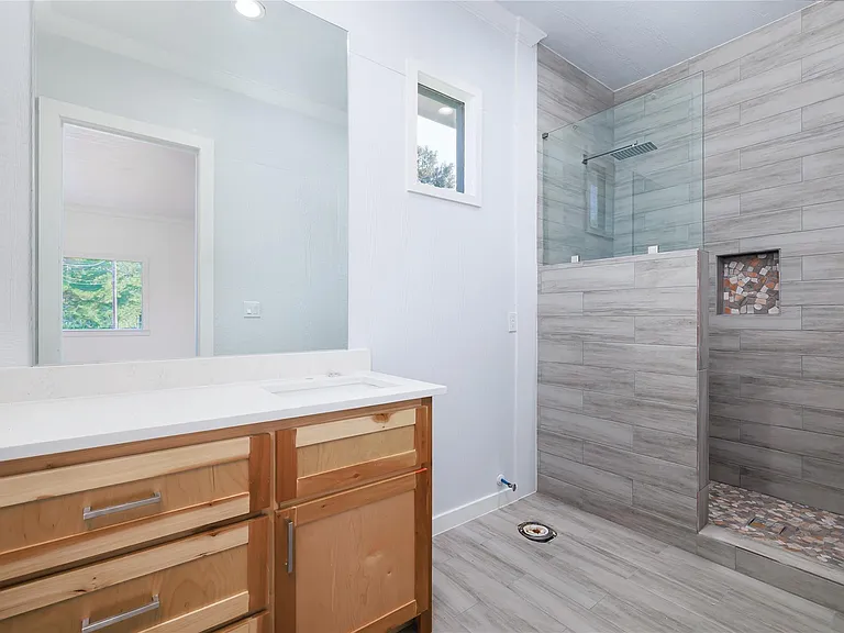 12826 Hill Dr — Photo 50