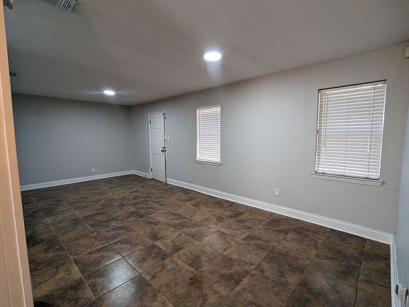 3rd image of 14225 Horseshoe Trl