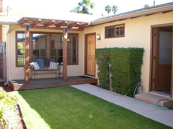 5th image of 2320 Cliff Dr