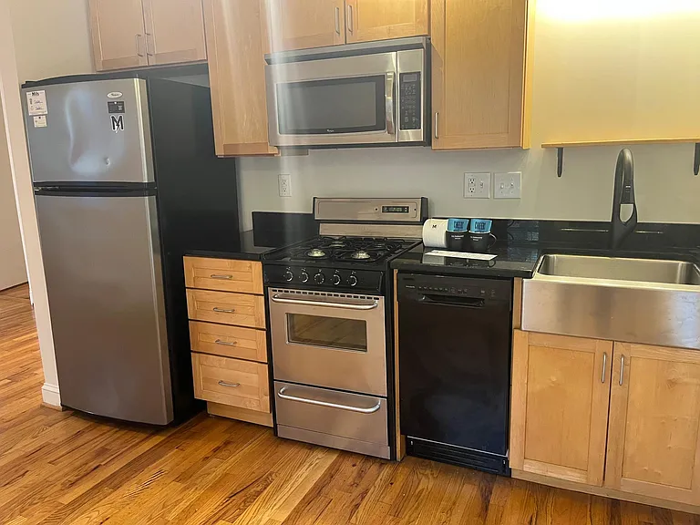 230 Valley Park Dr — Photo 5