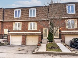 1528 Westminster Pl, Burlington, ON L7P 2B5