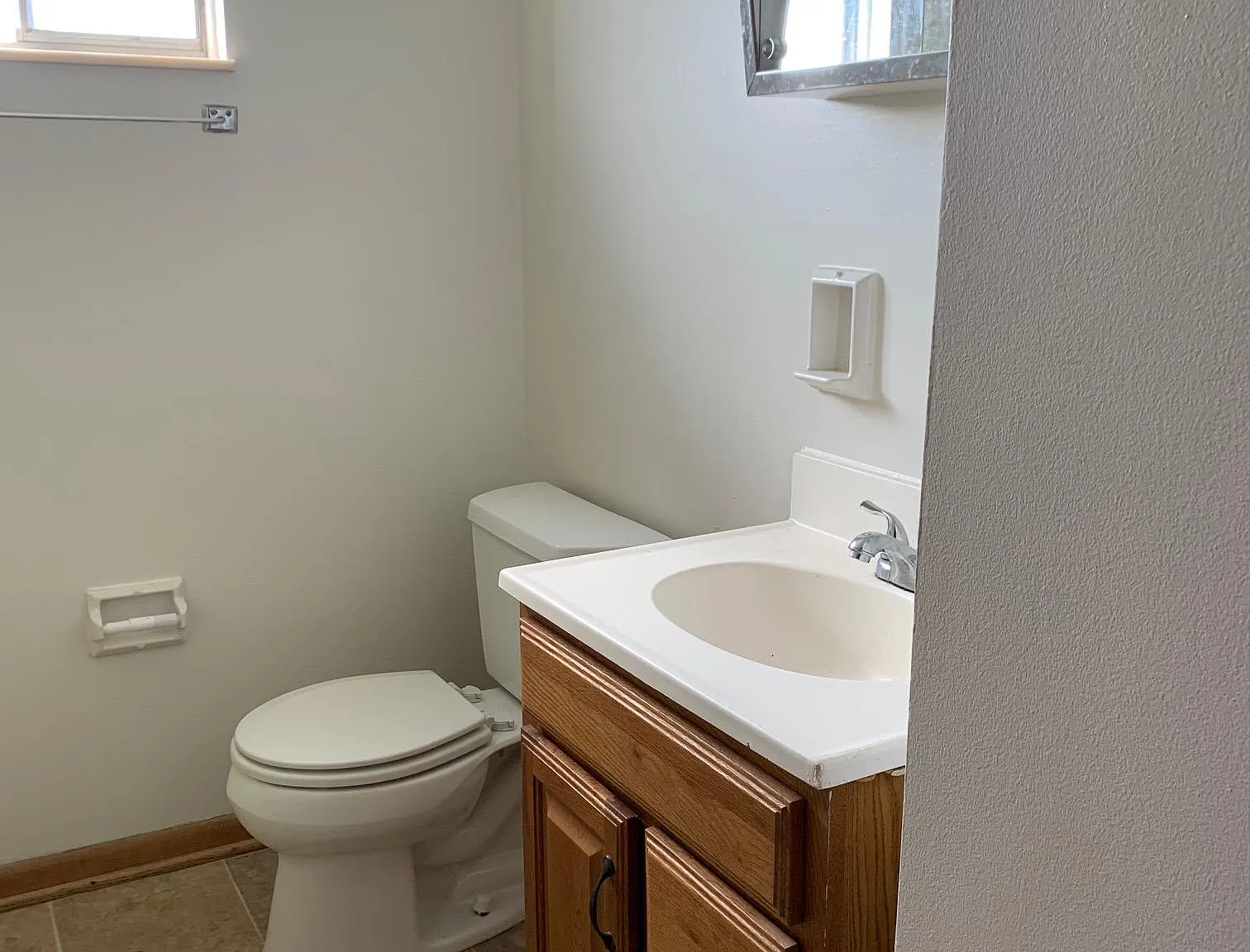 2 bed, 792 sqft, $895 — Photo 4