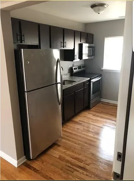 8001 S Hermitage Ave — Photo 20