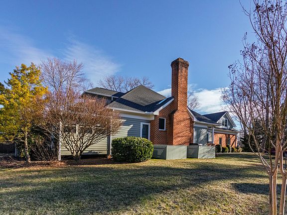 3rd image of 8 Sixty West Dr