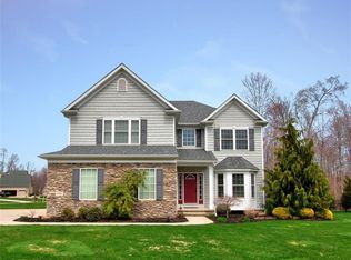 12161 Summerwood Dr, Concord Township, OH 44077