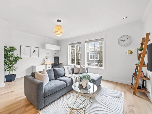 15399 Guildford Dr #12, Surrey, BC V3R 7C6