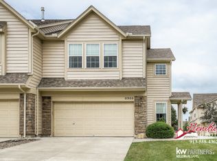 8900 Findley St, Lenexa, KS 66227