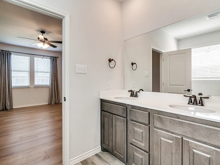 3094 Maverick Dr — Photo 22