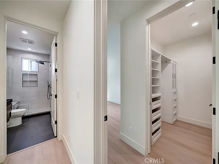 19145 Keswick St — Photo 30