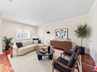 956 S Wilton Pl APT 401, Los Angeles, CA 90019