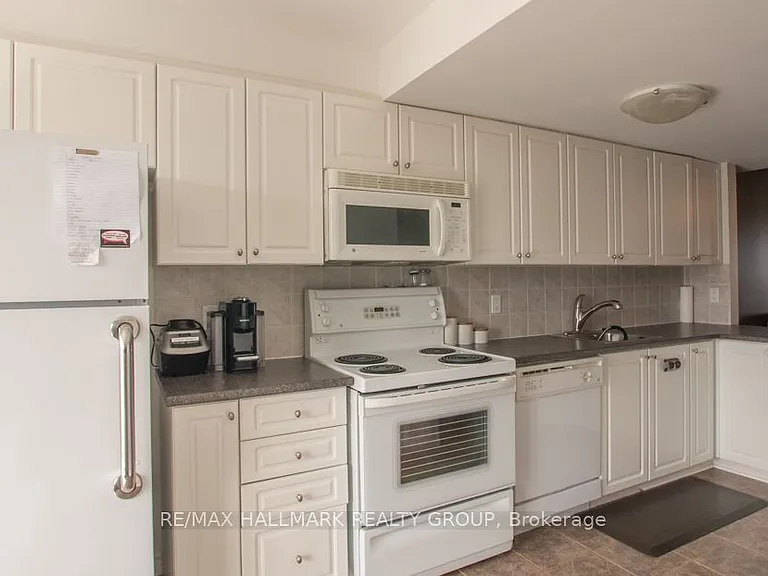 330 Cresthaven Dr #33 — Photo 3