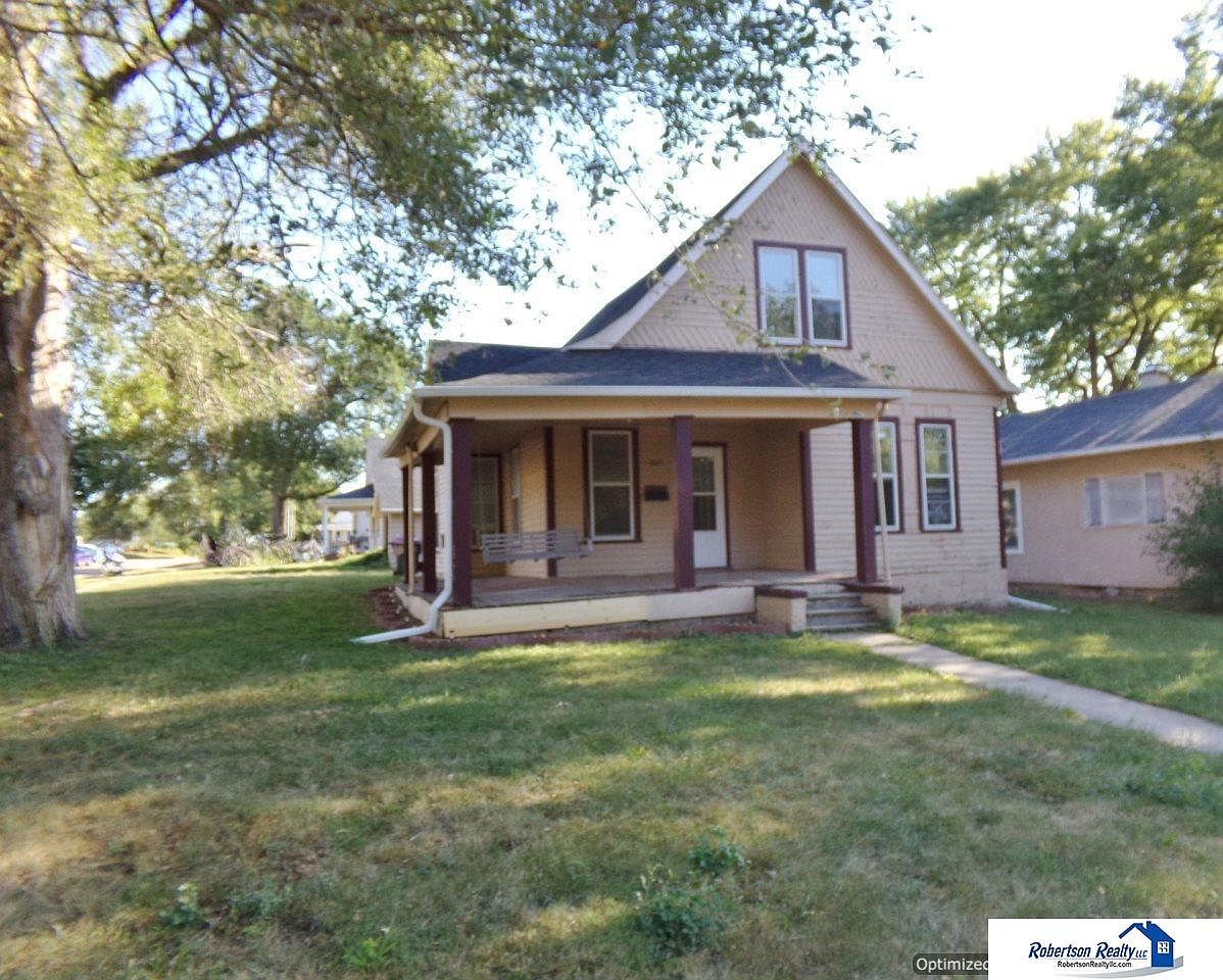 1023 Ella St Beatrice NE 68310 Zillow