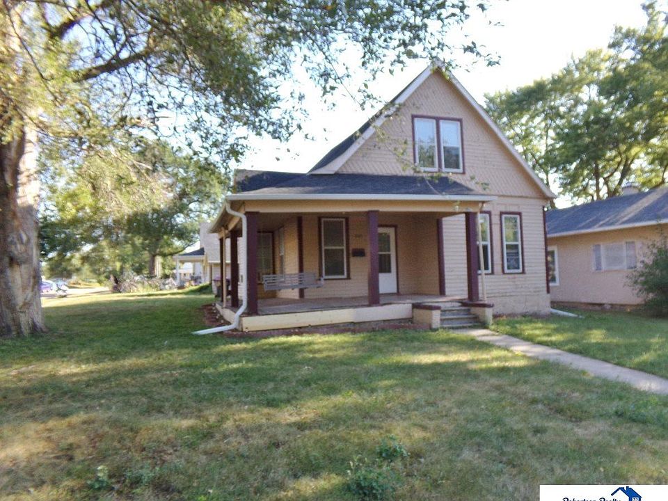 1023 Ella St Beatrice NE 68310 Zillow