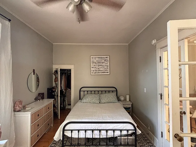 417 N Durkee St #8 — Photo 9