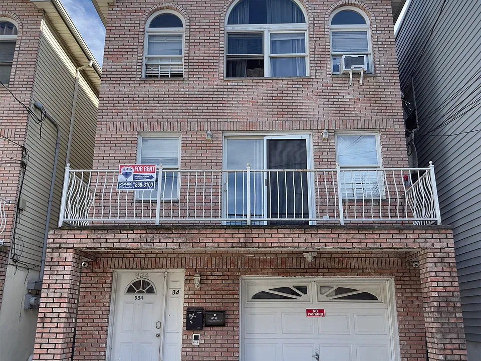 934 W Side Ave #1