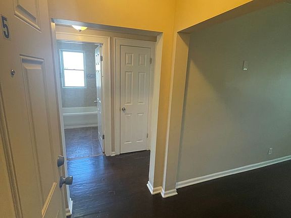 4th image of 2648 E 78th St APT 3