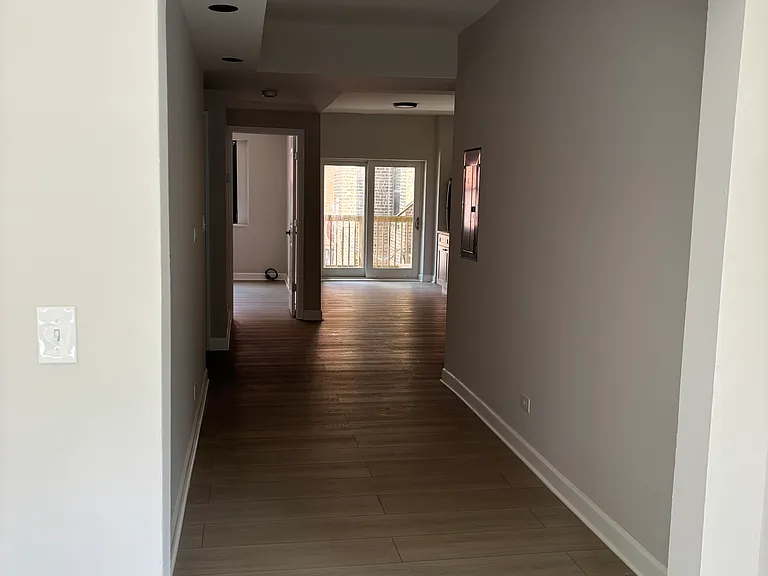3104 W Douglas Blvd #1W — Photo 8