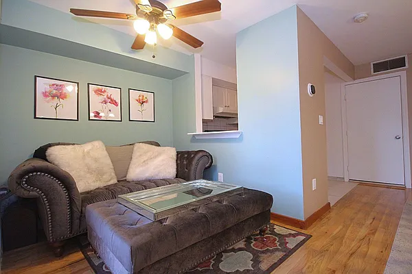 Sold by REMAX Elite | media 11