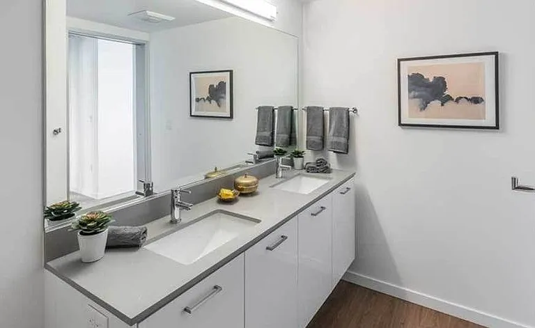 Heartline Apartments — Photo 11