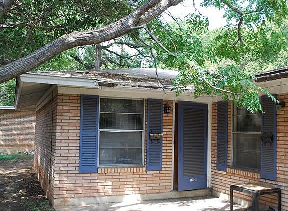 2nd image of 1202 W 22nd St #B