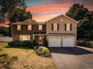 15 Marlene St, Bristol, CT 06010