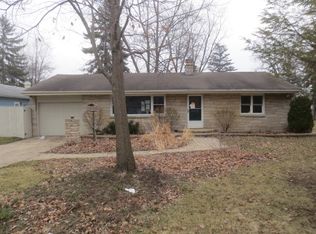 646 Gilbert Ter, Aurora, IL 60506