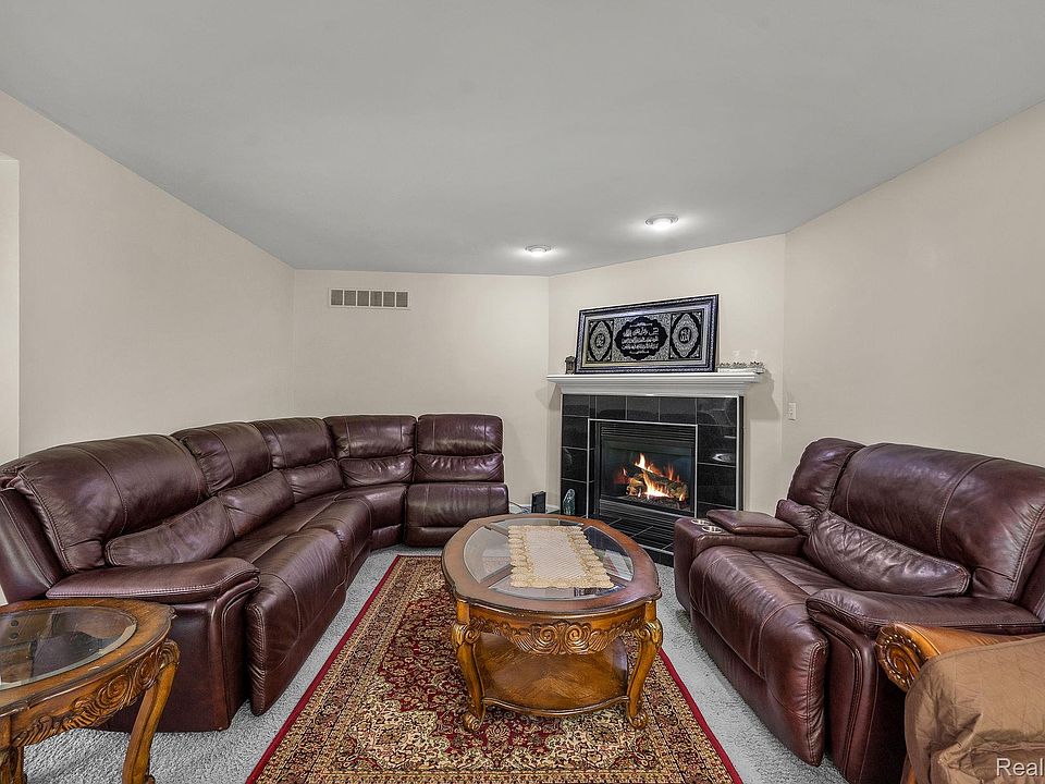 26923 Pepperwood Dr, photo 11