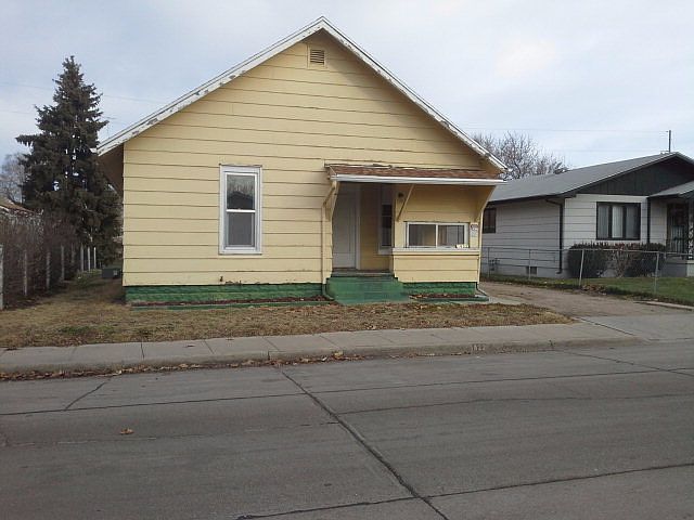 1st image of 1822 W 10th St