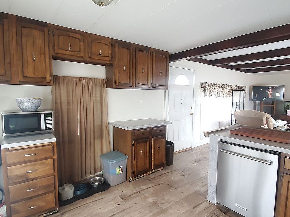 1st image of 2205 E Linden St Trlr 24