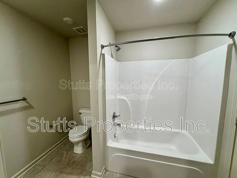 101 Gin Ct #702 — Photo 10