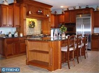 1074 Logan Ln, Garnet Valley, PA 19060