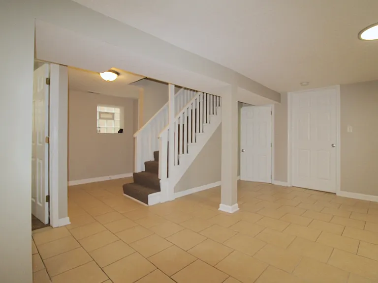 1519 N Linder Ave #G — Photo 8