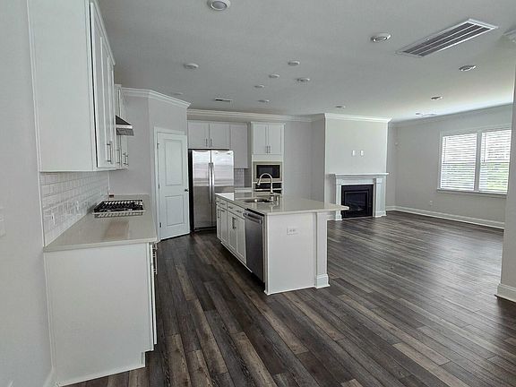 5th image of 2252 Jollay St