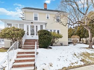 2 Longview Ter, Morristown Town, NJ 07960