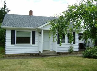 1068 SW Fairview Ave, Dallas, OR 97338