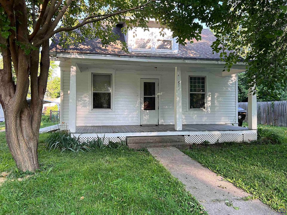 511 Spruce St, Rossville, KS 66533 Zillow