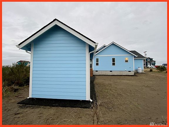 5th image of 1409 E Ocean Shores Blvd SW