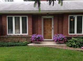 11707 Robinwood Dr, Hagerstown, MD 21742