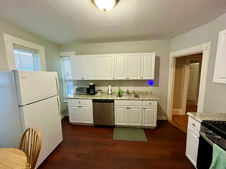 40 Forest St #2 — Photo 6